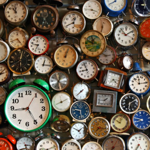 151103-image-clocks